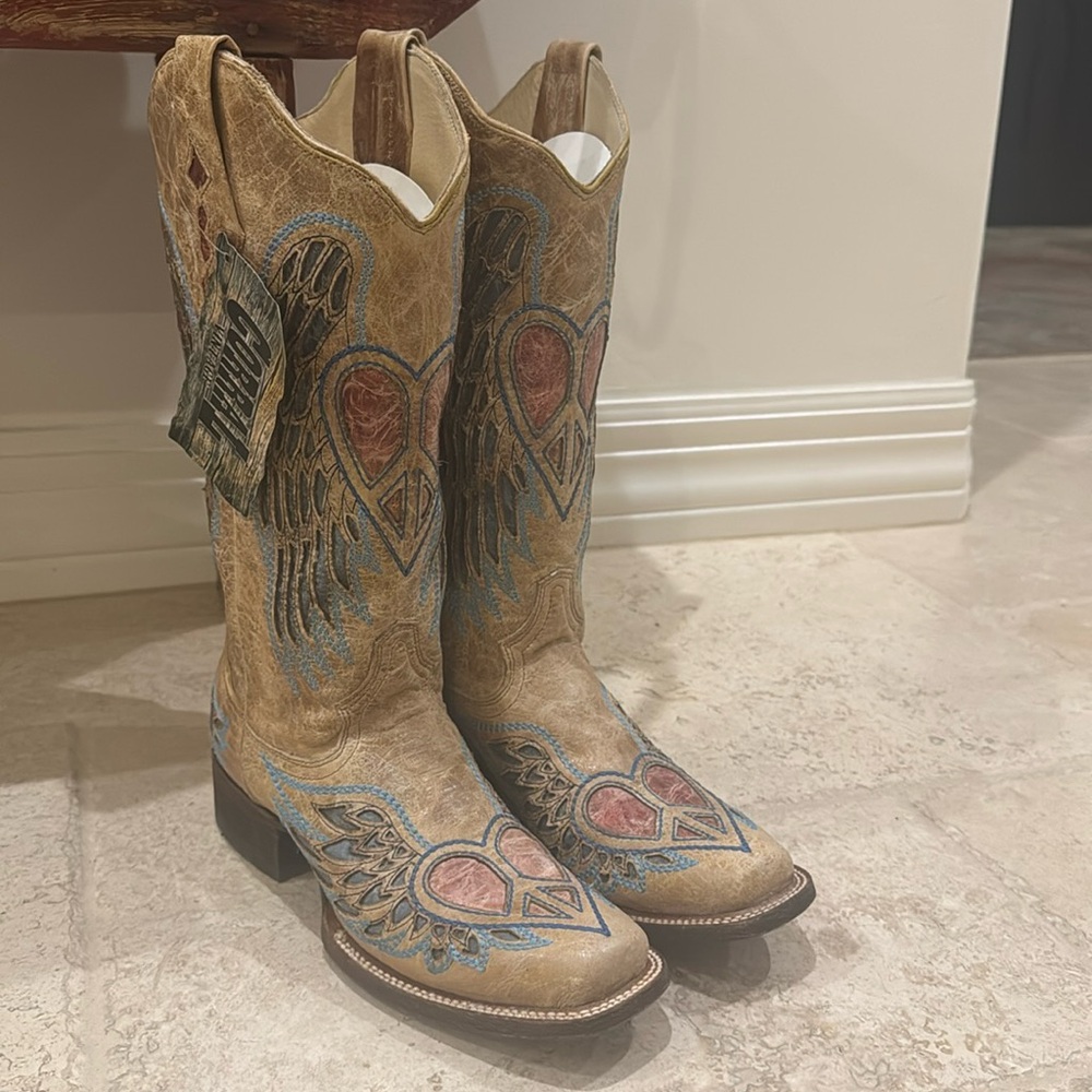 {Corral} Heart & Wings Cowboy Boots